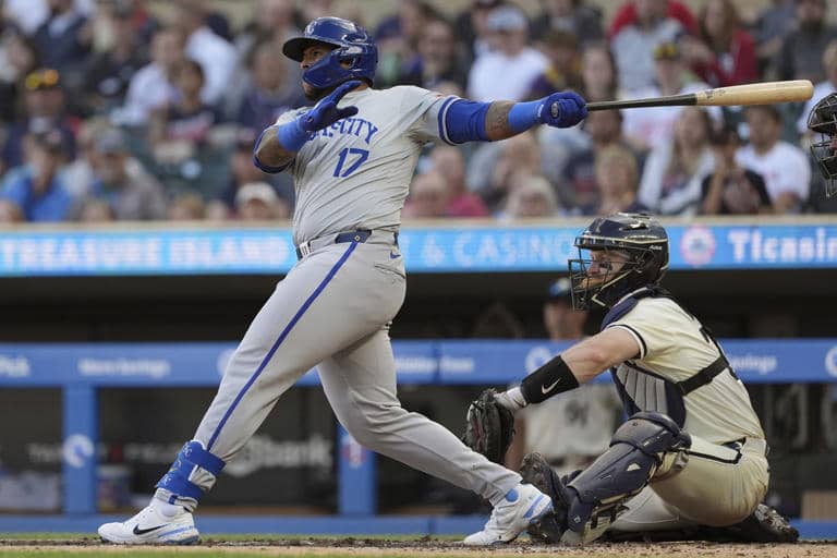 Kansas City Royals' Offensive Explosion Ends Skid in 6-1 Win Over Minnesota Twins